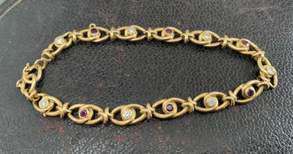 Vintage Yellow gold and ruby link bracelet