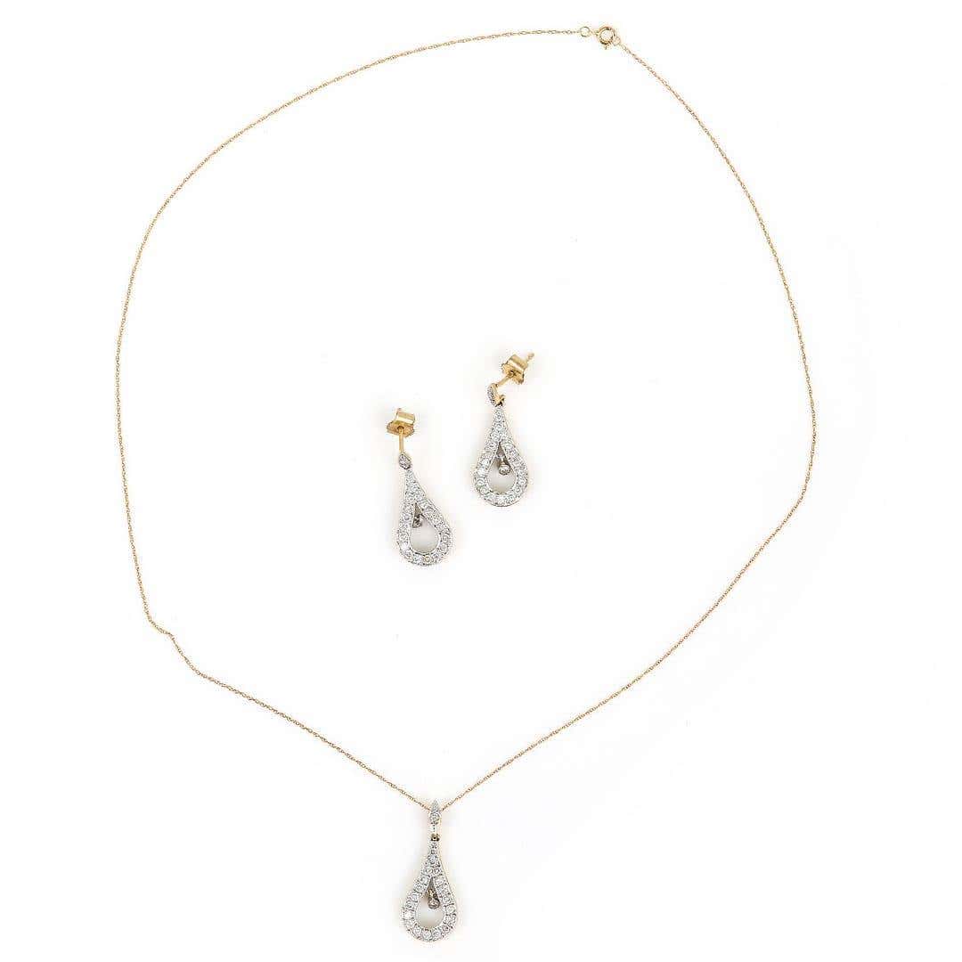 Contemporary 18ct White Gold 1ct Diamond Teardrop Pendant and Earrings Set