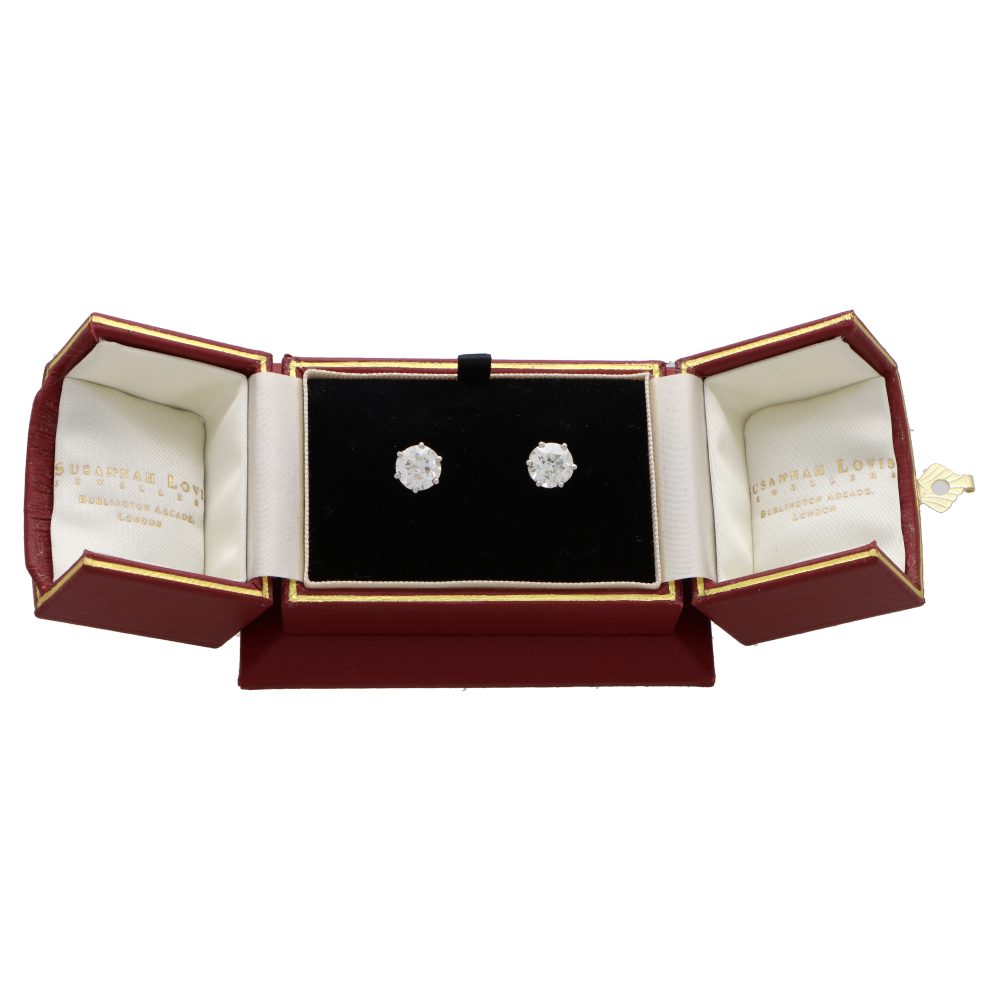 GIA Certified Single Stone 4.44ct Diamond Solitaire Stud Earrings in Platinum with GIA Certificates