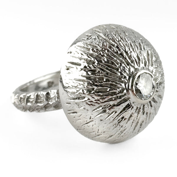 Vintage Kutchinsky 1972 Textured Diamond Set Bombe Ring