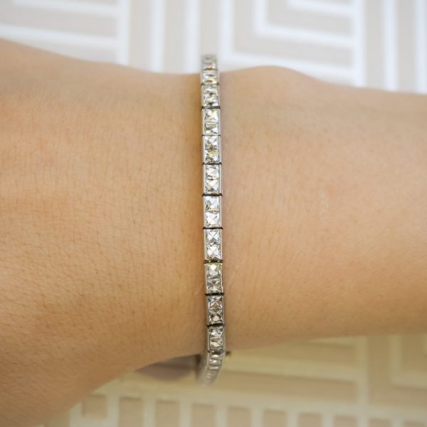 LINZ BROTHERS ART DECO DIAMOND AND PLATINUM LINE BRACELET