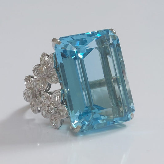 Large 30ct Aquamarine Ring with Diamonds