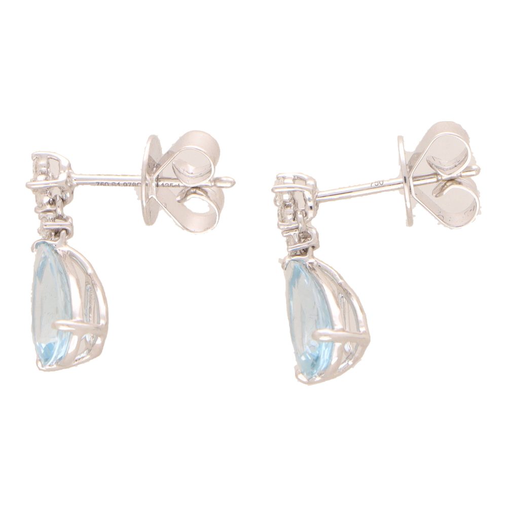 Aquamarine and diamond earrings in white gold.