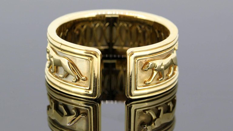 Vintage Panthére De Cartier 18ct Gold Bangle