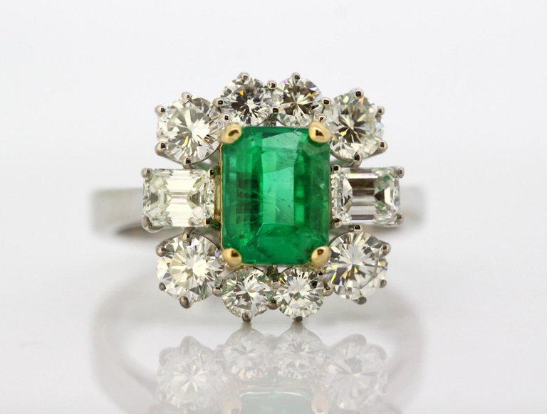 Vintage Emerald and Diamond Ring