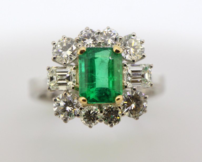 Vintage Emerald and Diamond Ring