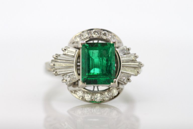Emerald and Diamond Platinum Ring