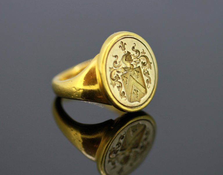 Antique Georgian 18ct Yellow Gold French Seal Ring