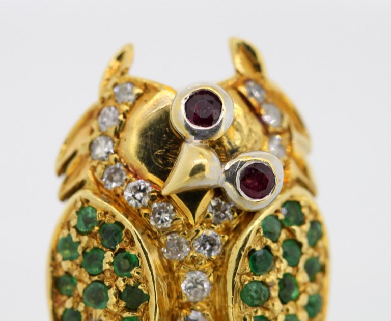 Vintage 18ct Yellow Gold Gem Set Owl Brooch