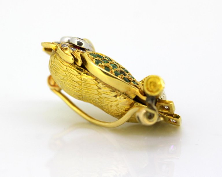 Vintage 18ct Yellow Gold Gem Set Owl Brooch