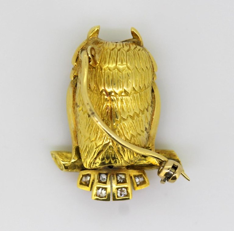 Vintage 18ct Yellow Gold Gem Set Owl Brooch