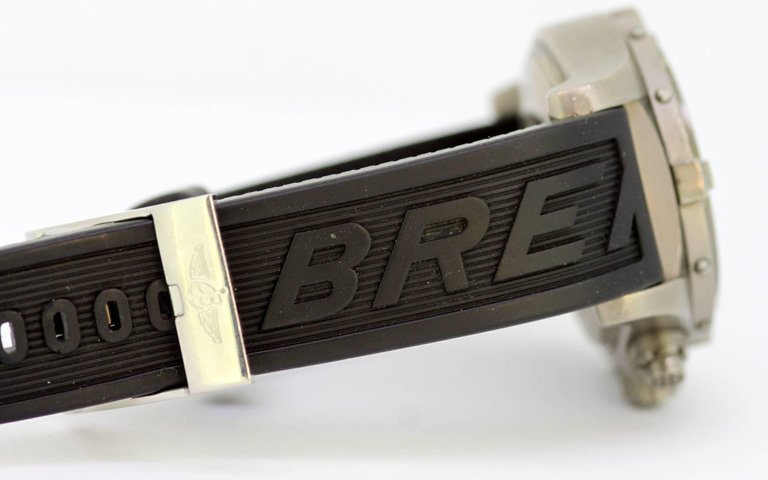 Breitling Chrono Avenger Wristwatch