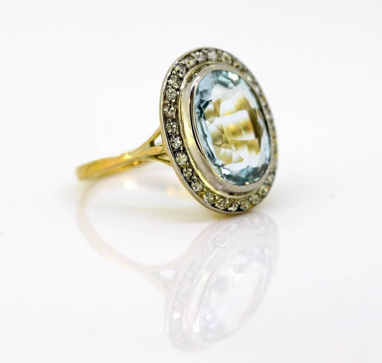 Vintage Aquamarine and Diamond Ring