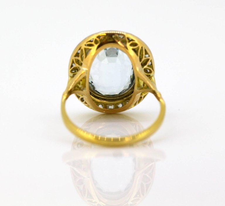 Vintage Aquamarine and Diamond Ring