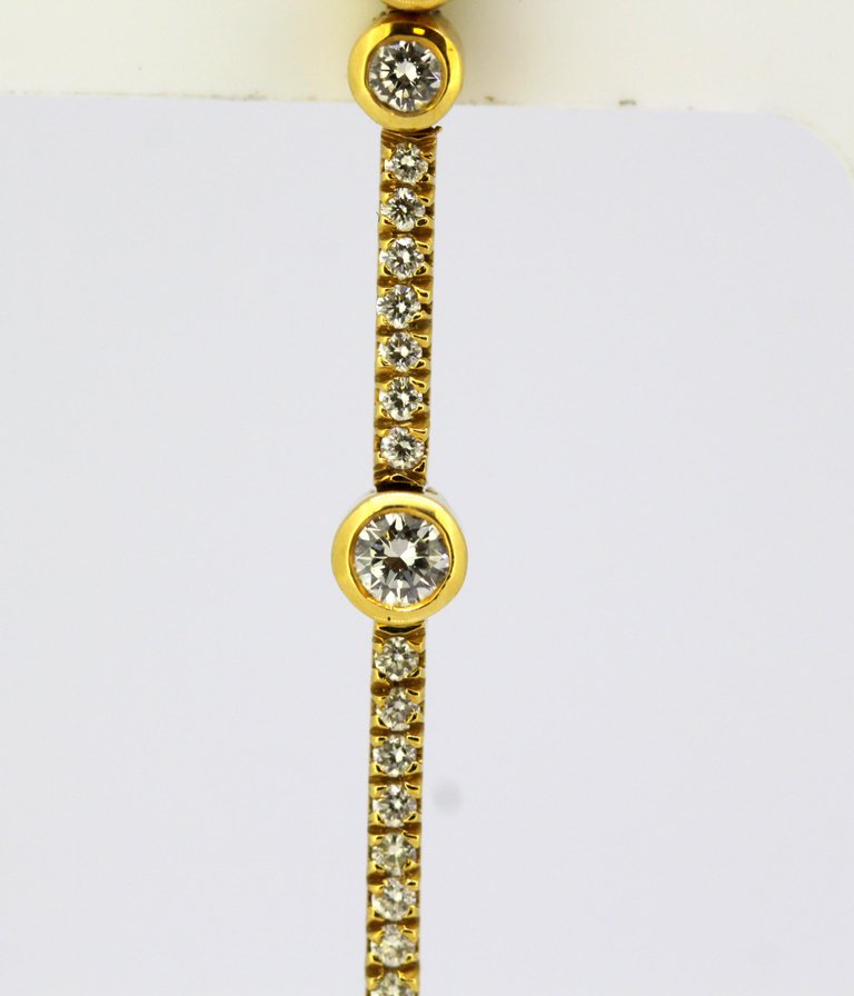 Boodles & Dunthorne Diamond and Pearl Earrings