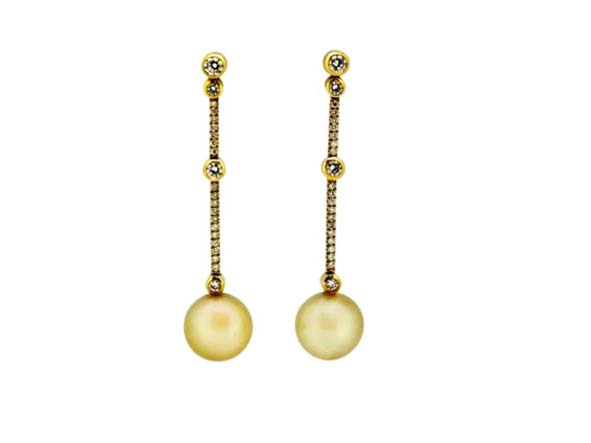 Boodles & Dunthorne Diamond and Pearl Earrings