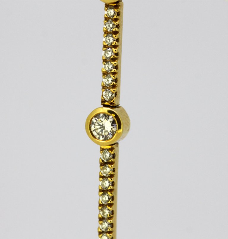 Boodles & Dunthorne Diamond and Pearl Earrings