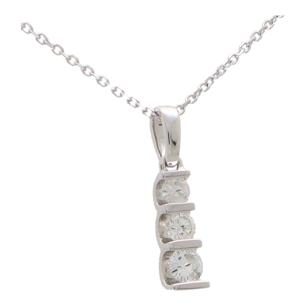 Modern Graduated Diamond Pendant Necklace