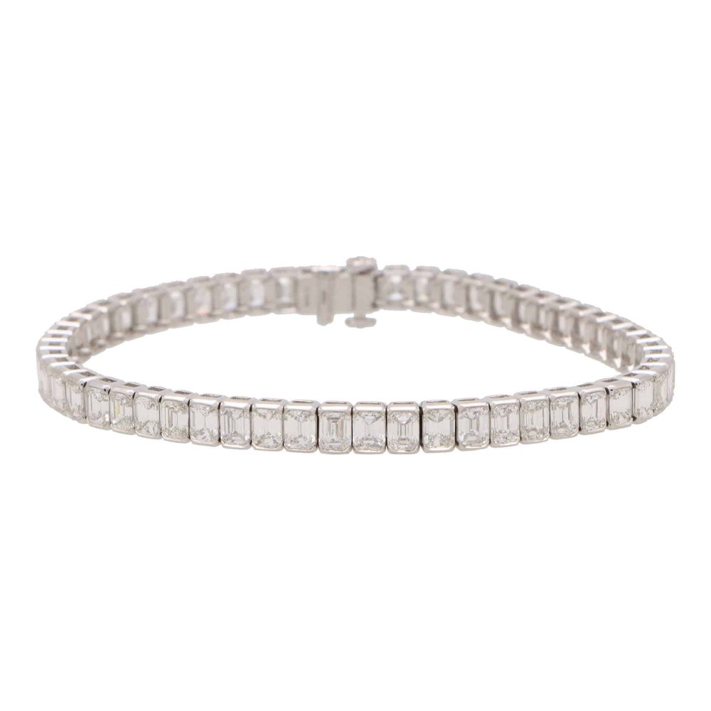 13.65ct Contemporary Emerald Cut Diamond and Platinum Line Tennis Bracelet