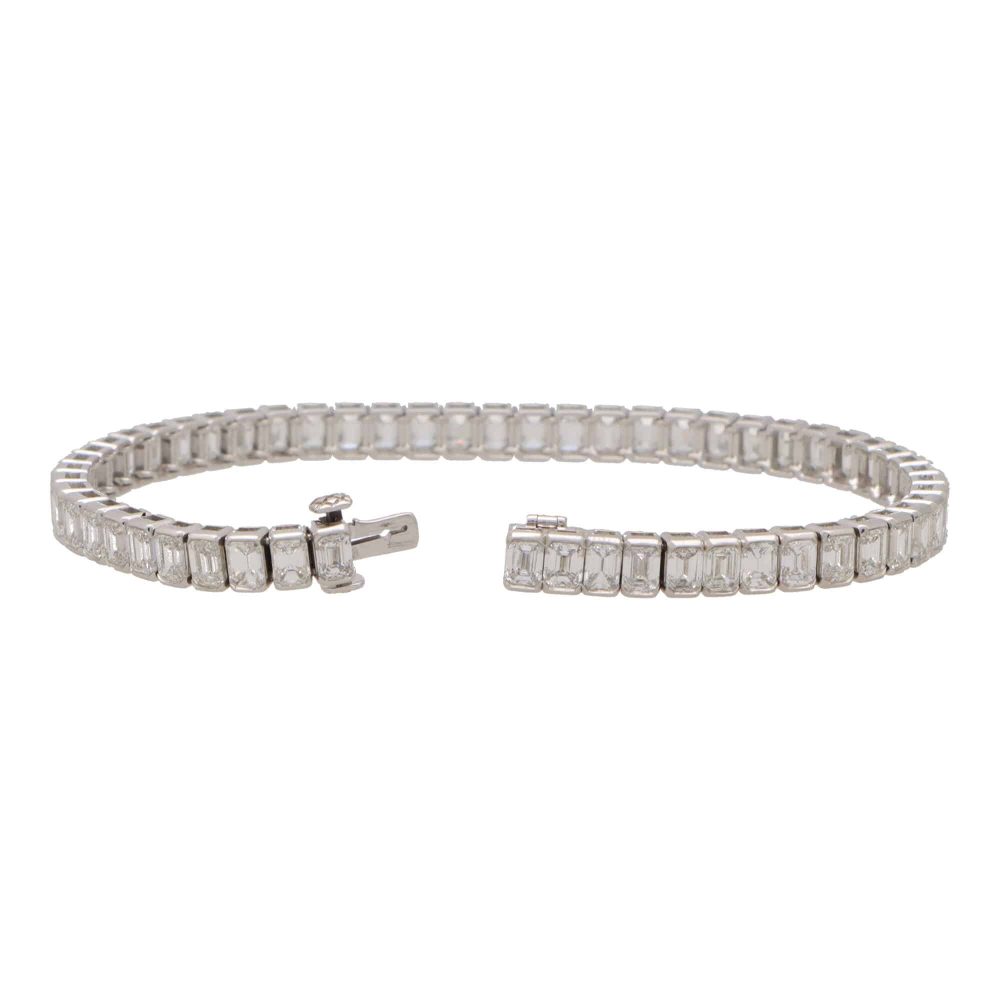 13.65ct Contemporary Emerald Cut Diamond and Platinum Line Tennis Bracelet