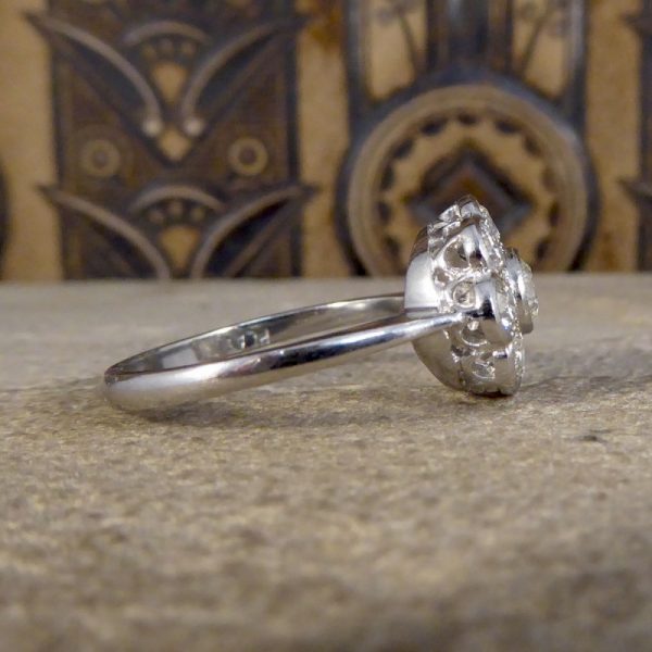 Modern 1.05ct Diamond set Daisy Cluster Ring