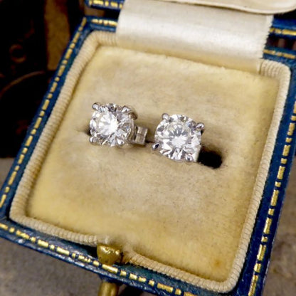 Modern 1.37ct Round Brilliant Cut Diamond Stud Earrings