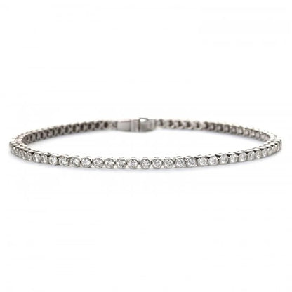 Modern 1.92ct Diamond Line Tennis Bracelet in Platinum