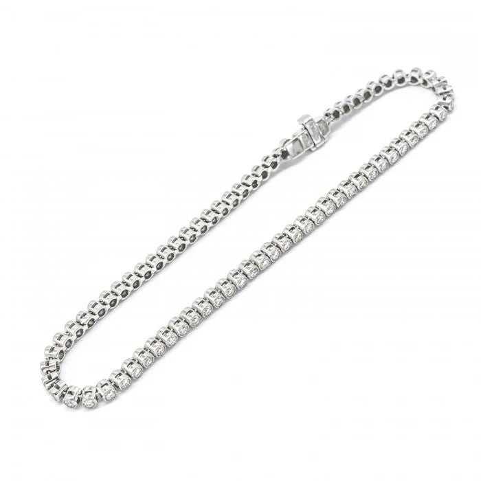Modern 1.92ct Diamond Line Tennis Bracelet in Platinum
