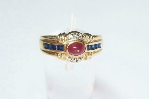Modern Cabochon Ruby and Sapphire Gold Ring