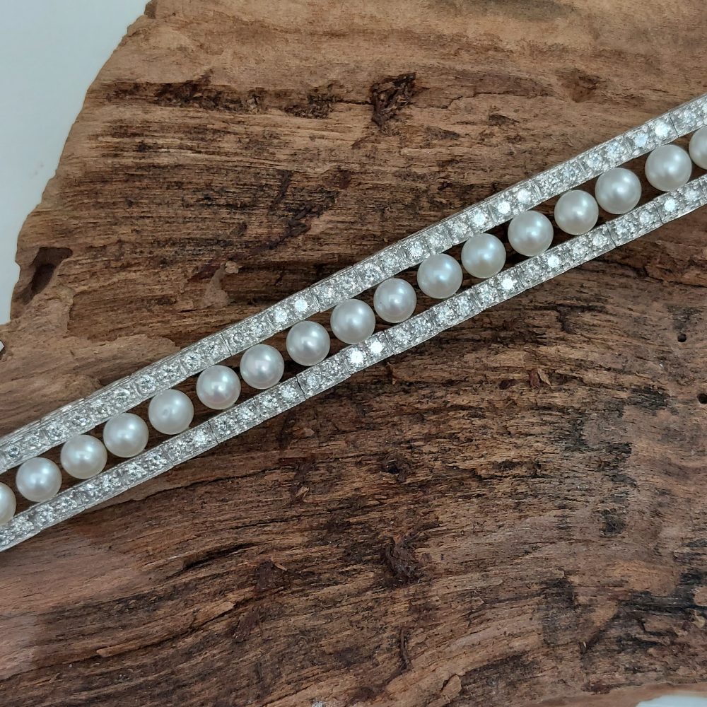 Modern Pearl and Diamond Bracelet in Platinum, 3.81 carats