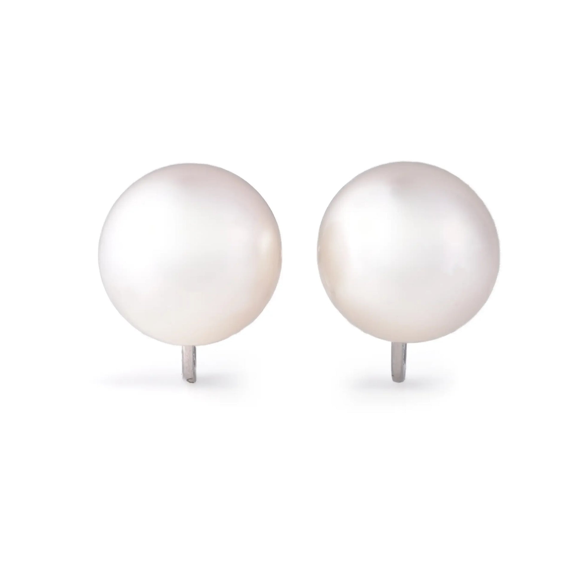 Cartier South Sea Pearl 18 Carat White Gold Earrings