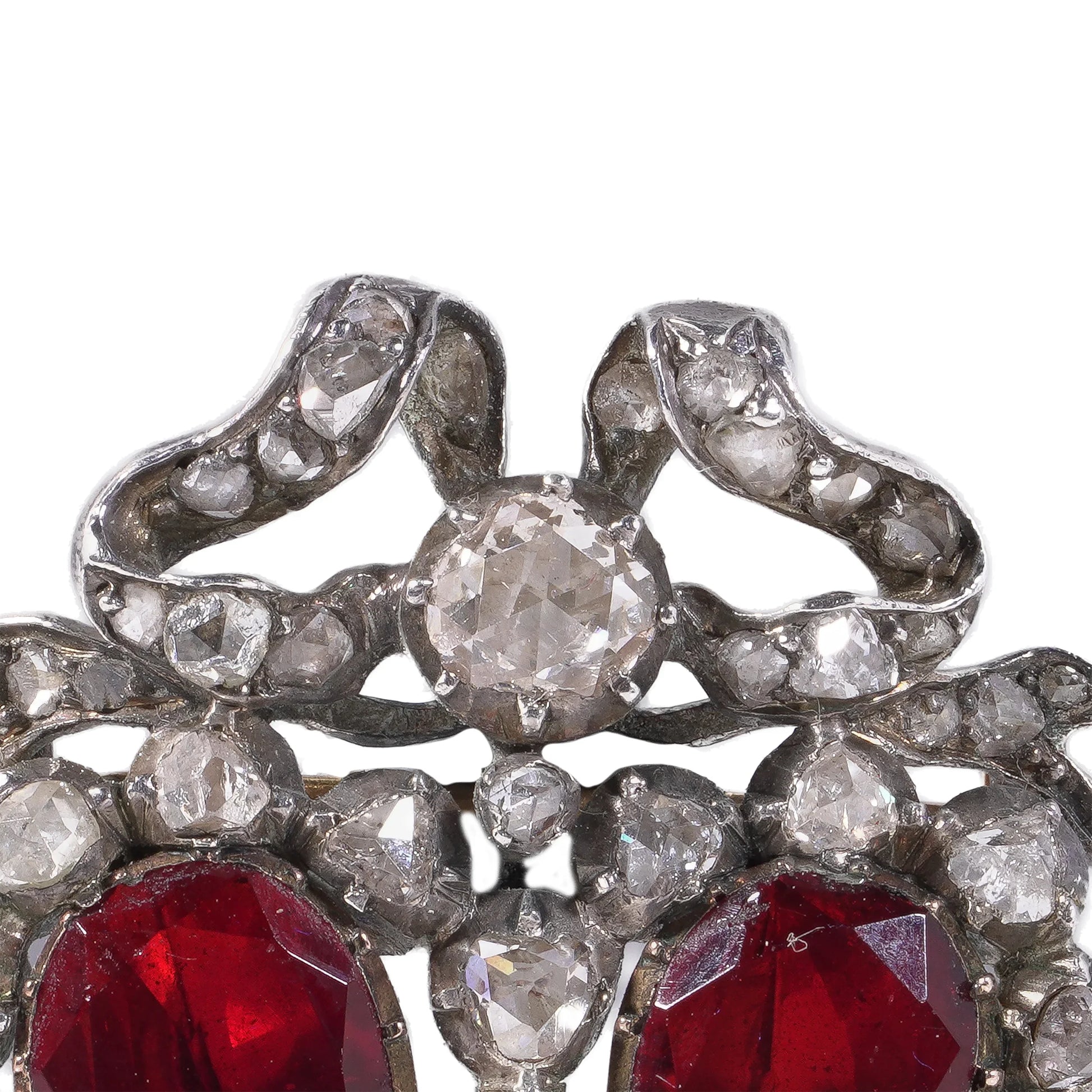 Early Victorian Garnet And Rose-Cut Diamond Brooch (c.1850)