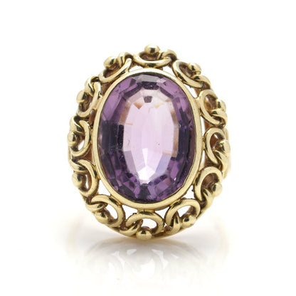 Vintage 6.30ct Oval Amethyst and 14ct Yellow Gold Dress Ring