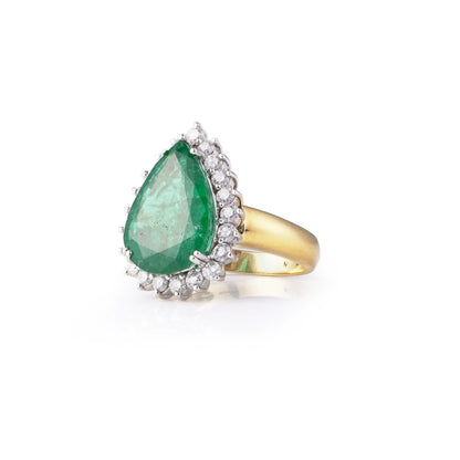 Vintage 18 Carat Gold Cluster Ring With 6 ct Natural Emerald And Diamonds