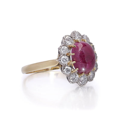 18K Gold Ring with 5.25ct Natural Cabochon Ruby & Diamonds