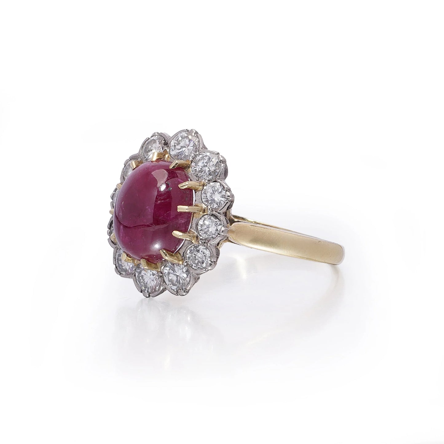 18K Gold Ring with 5.25ct Natural Cabochon Ruby & Diamonds