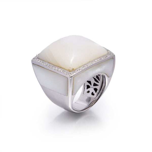 18 Carat White Gold Mother-of-Pearl And Diamond Cocktail Ring