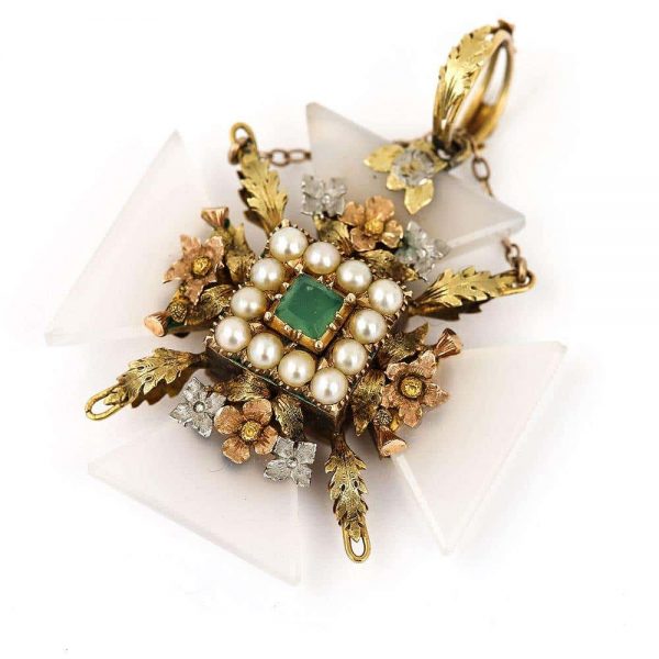 Antique Georgian 15ct Gold Chalcedony Maltese Cross Pendant and Chain, Circa 1830
