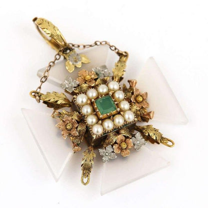 Antique Georgian 15ct Gold Chalcedony Maltese Cross Pendant and Chain, Circa 1830