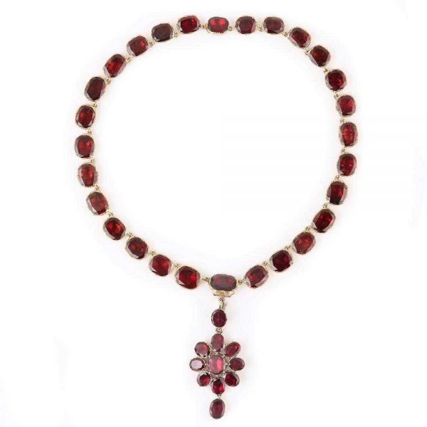 Antique Georgian Almandine Garnet Parure 18ct Gold circa 1820 in Original Fitted Box