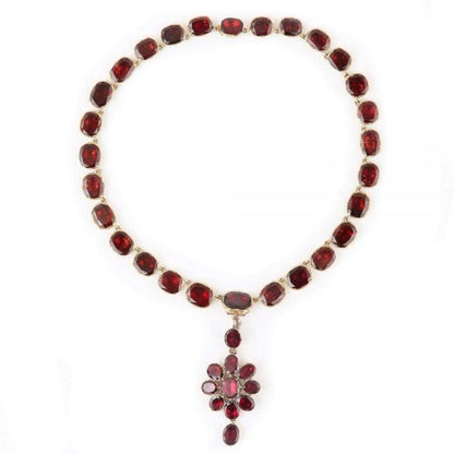 Antique Georgian Almandine Garnet Parure 18ct Gold circa 1820 in Original Fitted Box