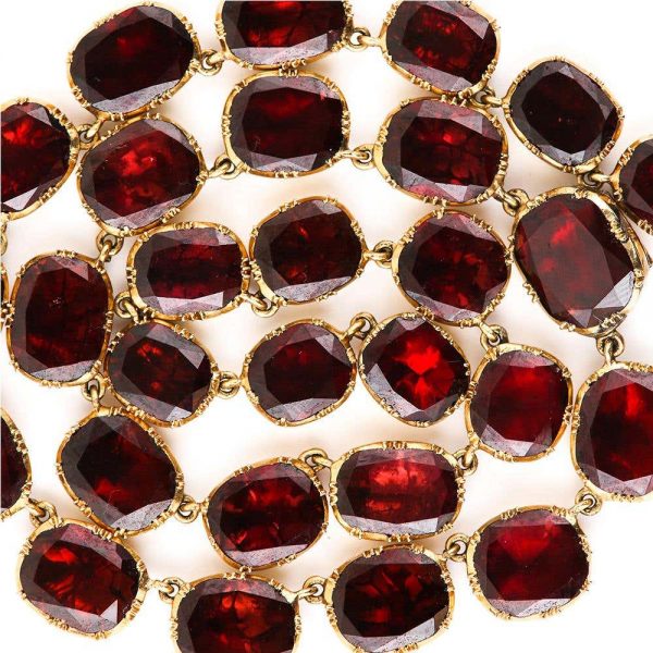 Antique Georgian Almandine Garnet Parure 18ct Gold circa 1820 in Original Fitted Box