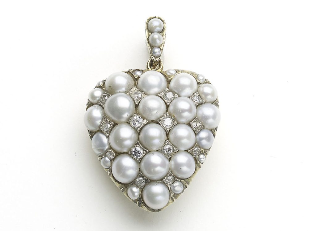 Pearl and Diamond Heart Pendant