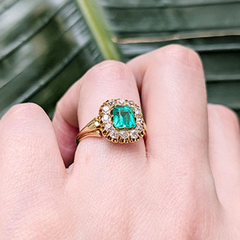 Vintage Victorian Antique Colombian Emerald and Old Mine Cut Diamond Cluster Engagement Ring