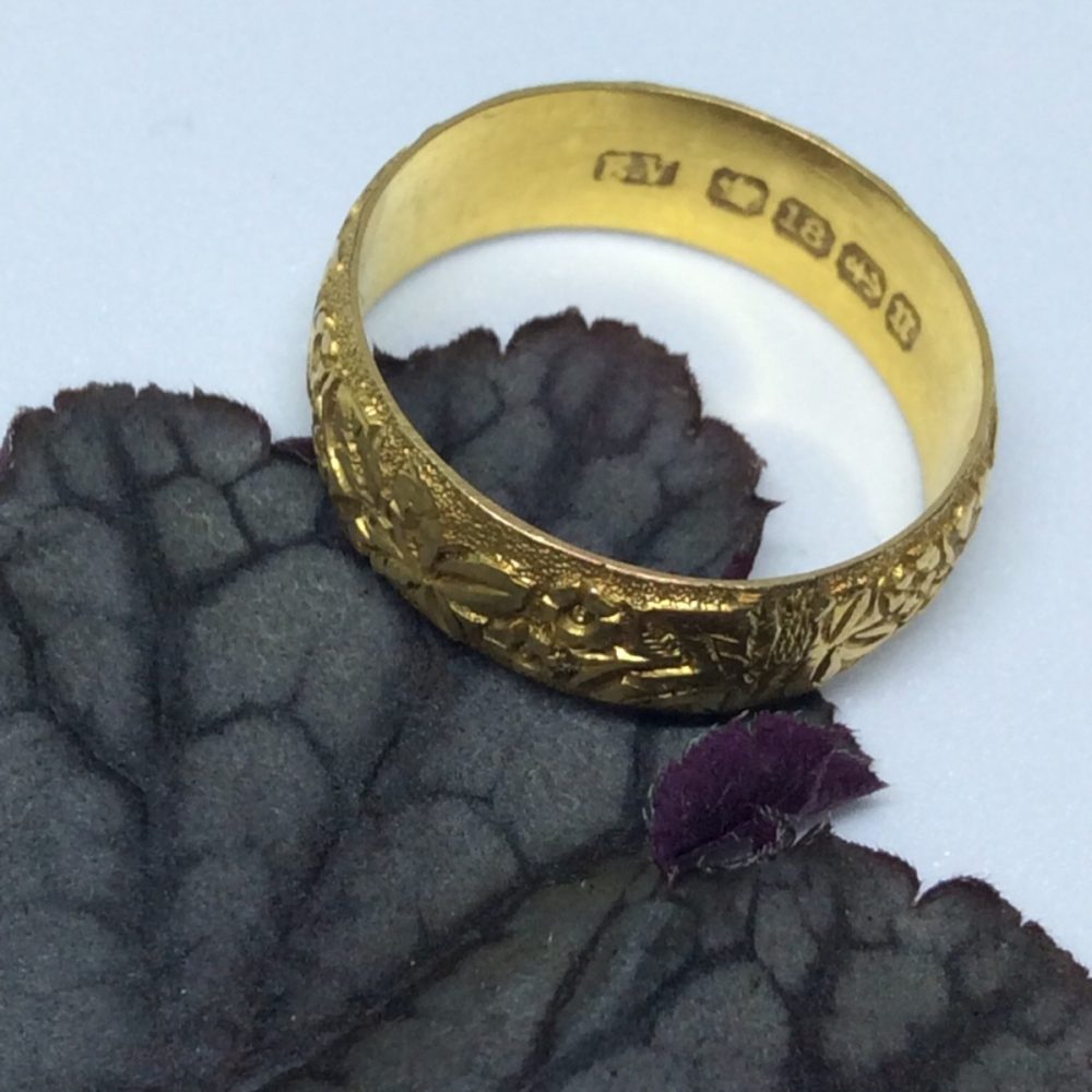 Antique Victorian Gold Wedding Band