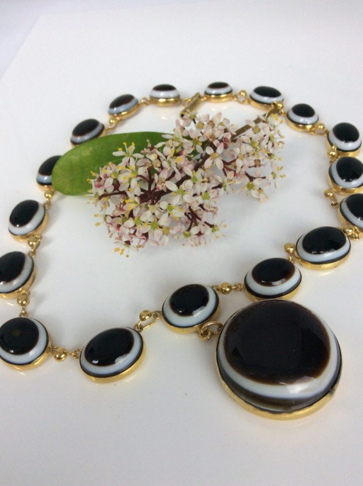 Antique Victorian Scottish Banded Agate Necklace