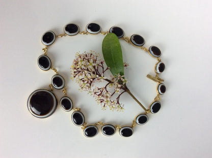 Antique Victorian Scottish Banded Agate Necklace