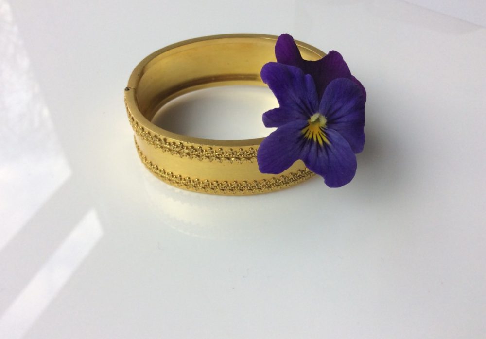 Antique Victorian Etruscan 18ct Yellow Gold Cuff Bangle