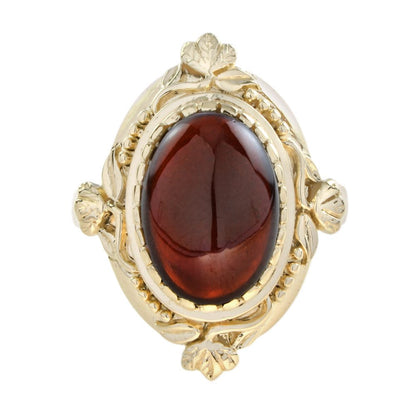 8ct Cabochon Garnet and Yellow Gold Dress Ring