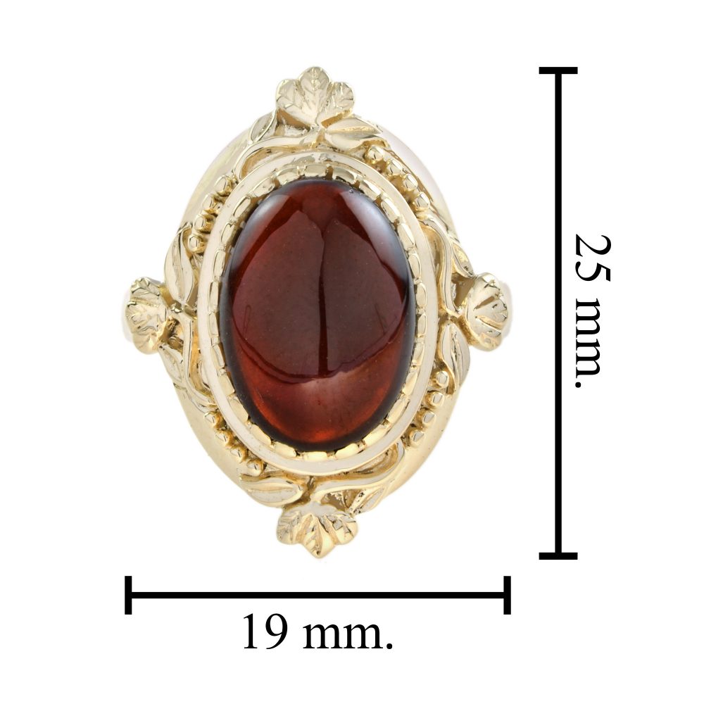 8ct Cabochon Garnet and Yellow Gold Dress Ring